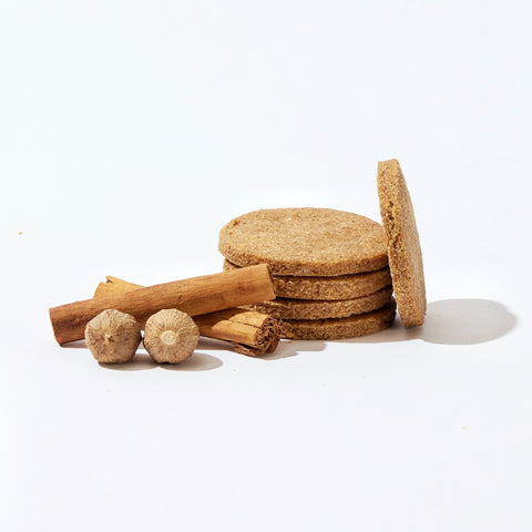 Spiced Biscuits with Cinnamon and Nutmeg